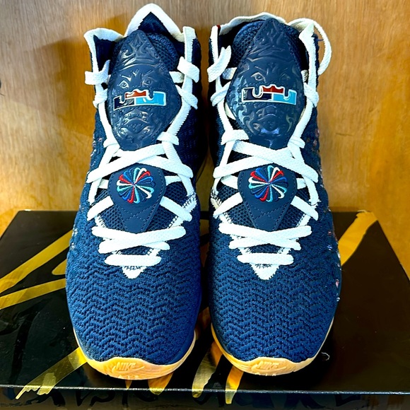 Lebron XVII DT brand new in box men’s size 7.5, women’s size 9 sneakers limited - Picture 4 of 8
